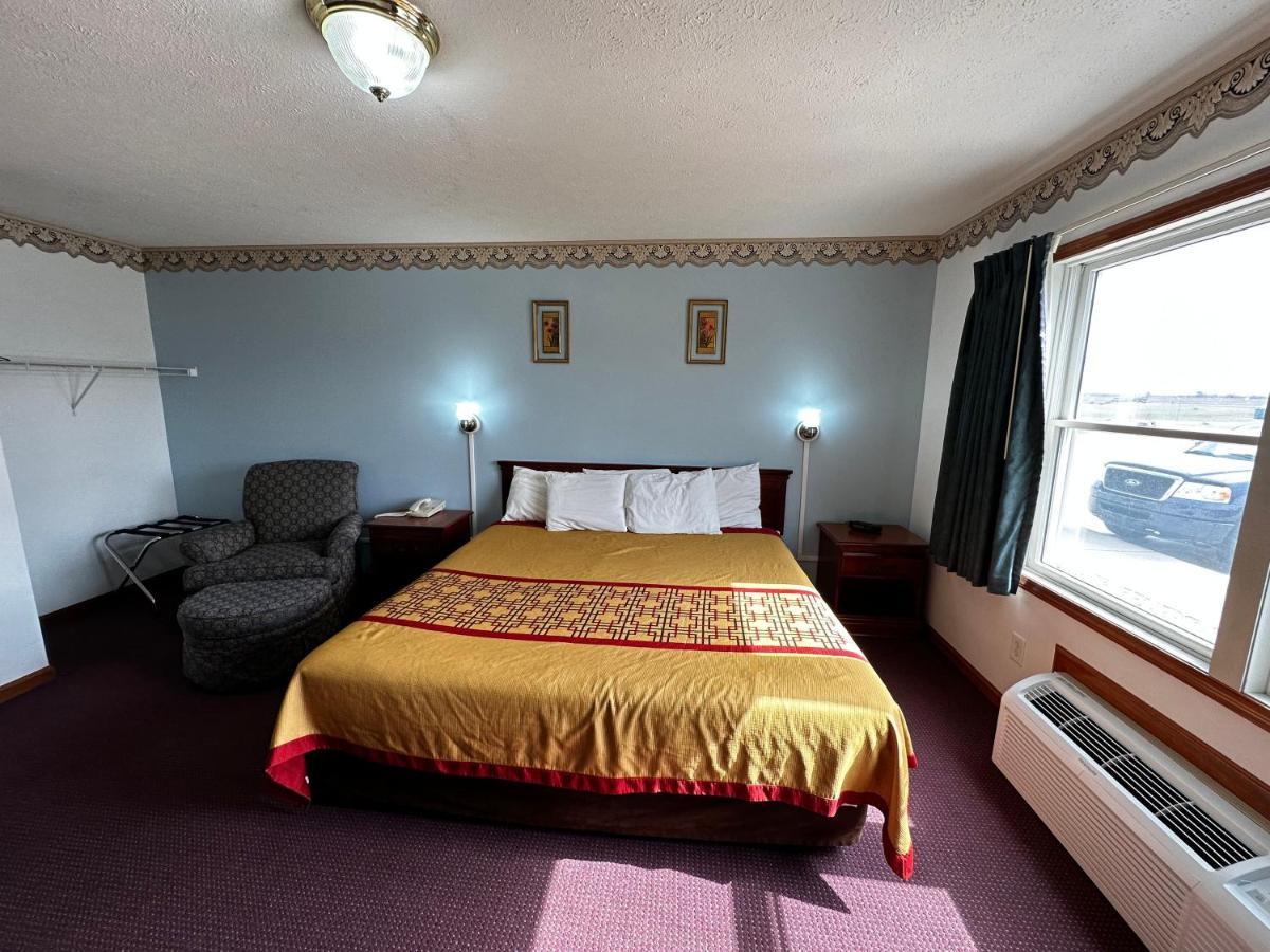 Attica Inn Экстерьер фото